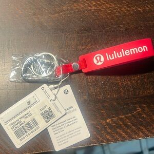 Lululemon keychain with tag
